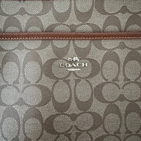 Coach Signature C File Khaki & Brown Canvas Crossbody Bag - Picture 2 of 12